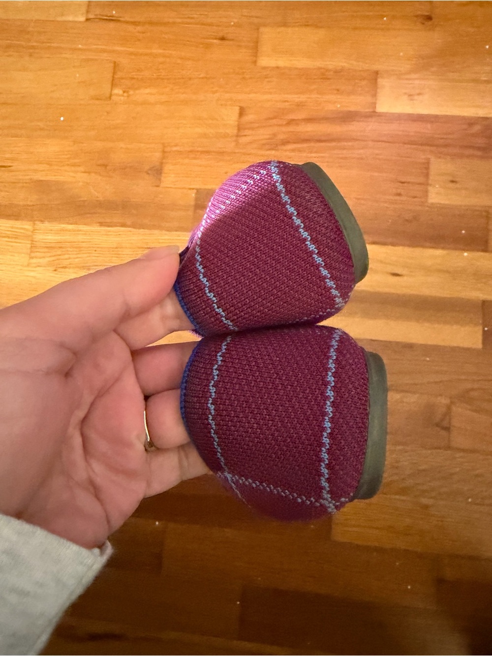 Rothy’s the plaid slip on loafer retired burgundy grid color way - Picture 4 of 8